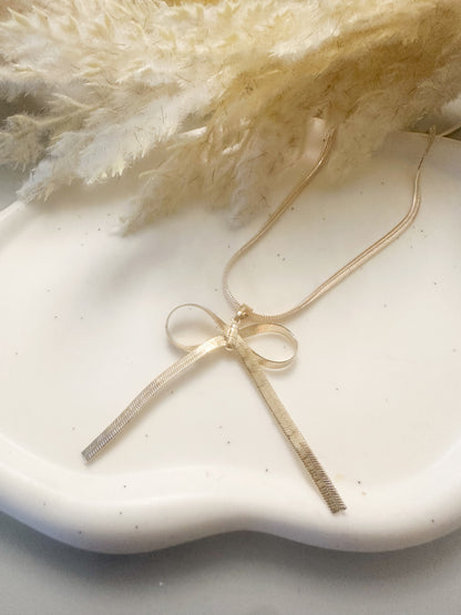 Bow Knot Necklace 