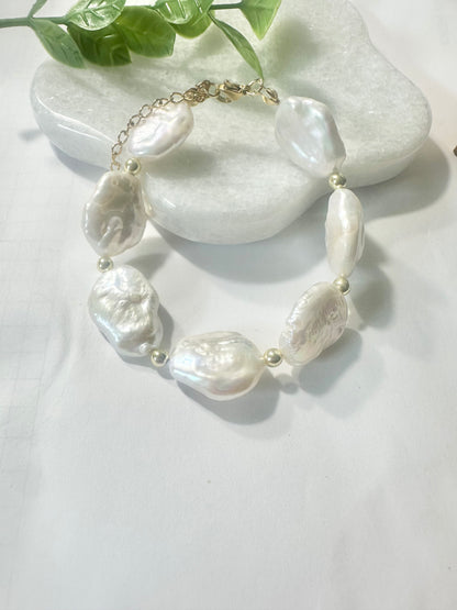 Moon Pearl Bracelet