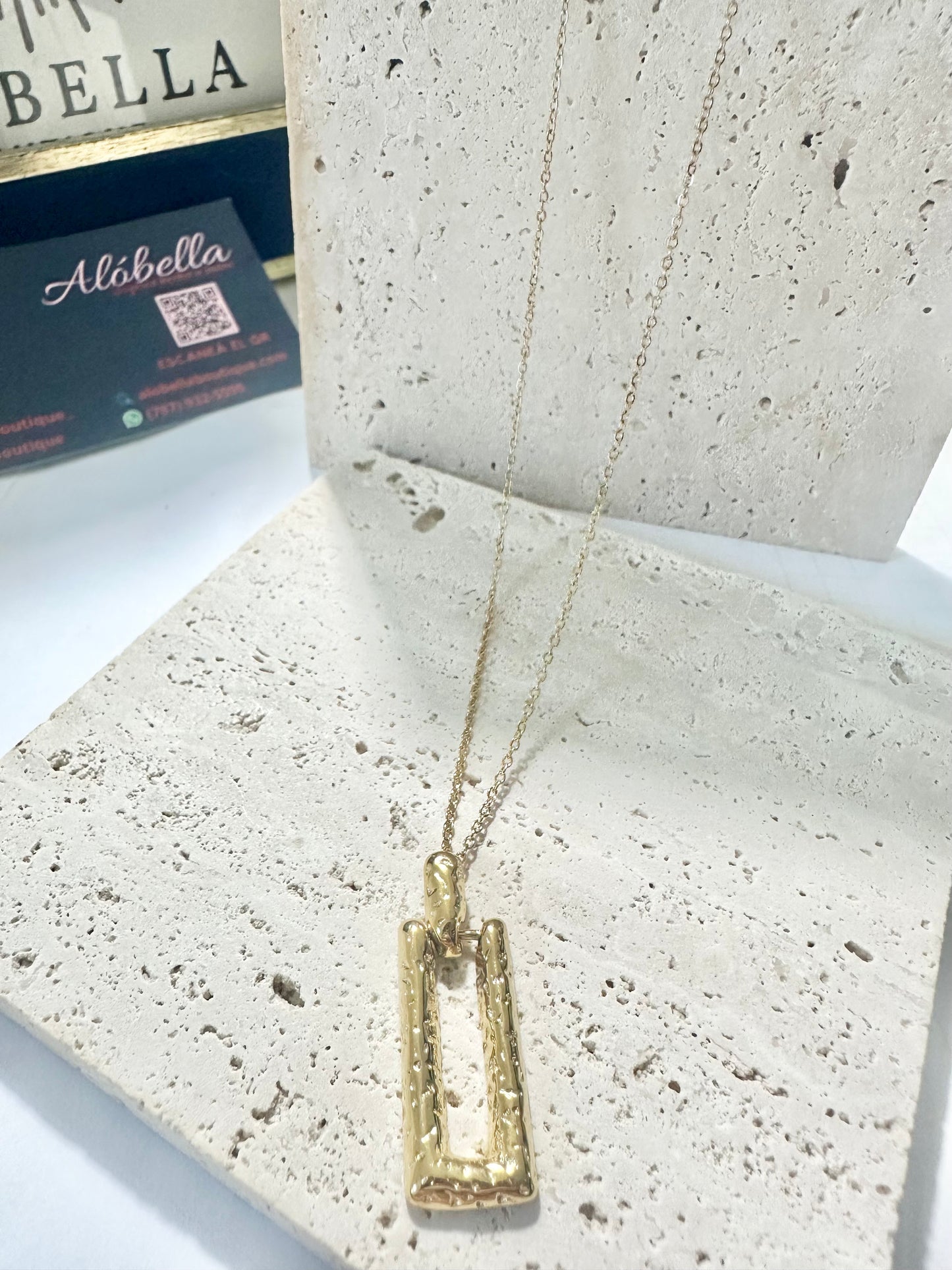 Rectangle Necklace 